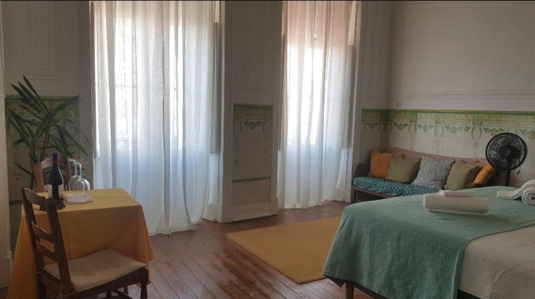 Olhaomirante Guesthouse エクステリア 写真